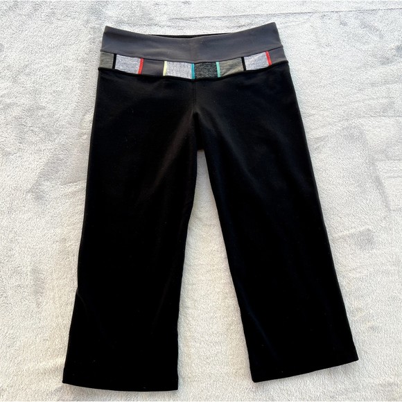 Lululemon Pants - Lululemon Leggings Womens 6‎ Black Cropped Capri Pants Yoga Athletic Athleisure